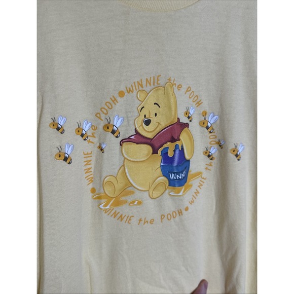 The Disney Store Winnie The Pooh Bumble Bee Honey Pot Graphic Shirt Yellow sz L - Picture 5 of 5